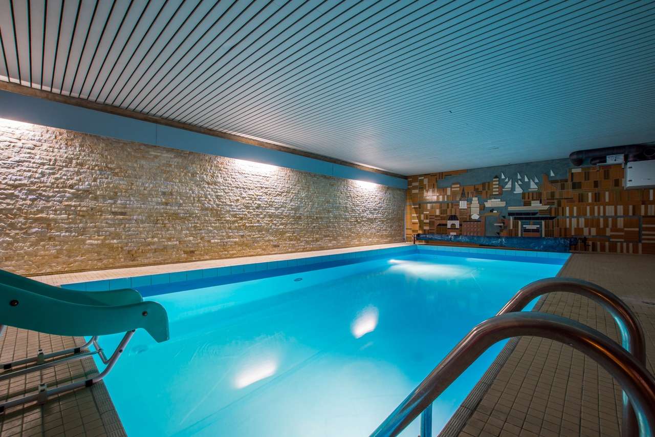 Pool.